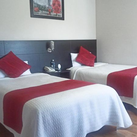 Hotel Versailles Ambato Eksteriør billede
