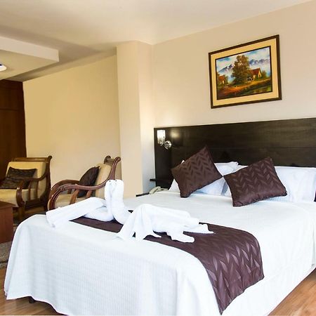 Hotel Versailles Ambato Eksteriør billede