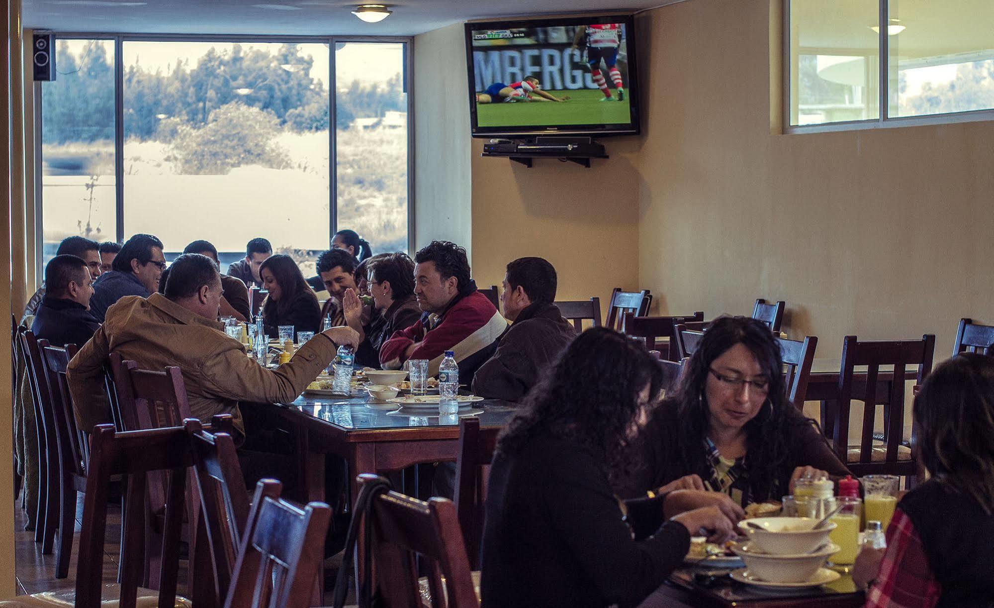 Hotel Versailles Ambato Eksteriør billede