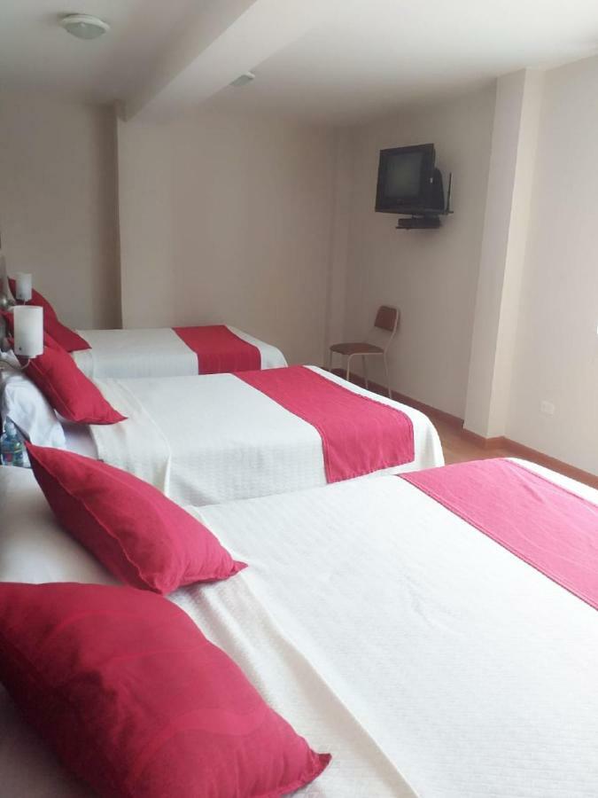 Hotel Versailles Ambato Eksteriør billede
